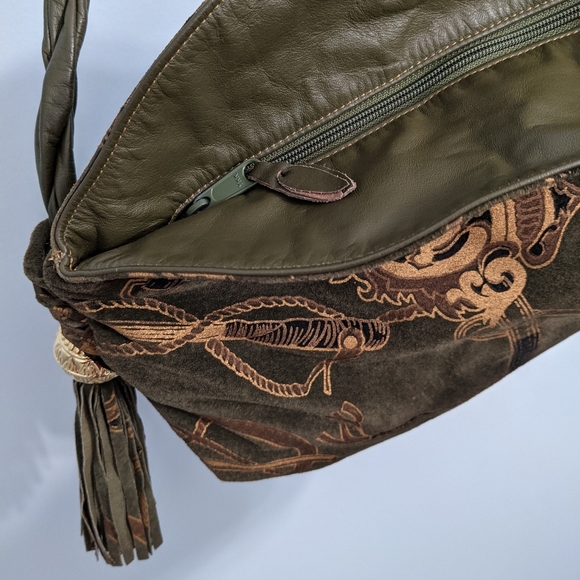 Vintage Park Avenue Olive Green Equestrian Horsebit Embossed Suede Leather Bag - Picture 10 of 12